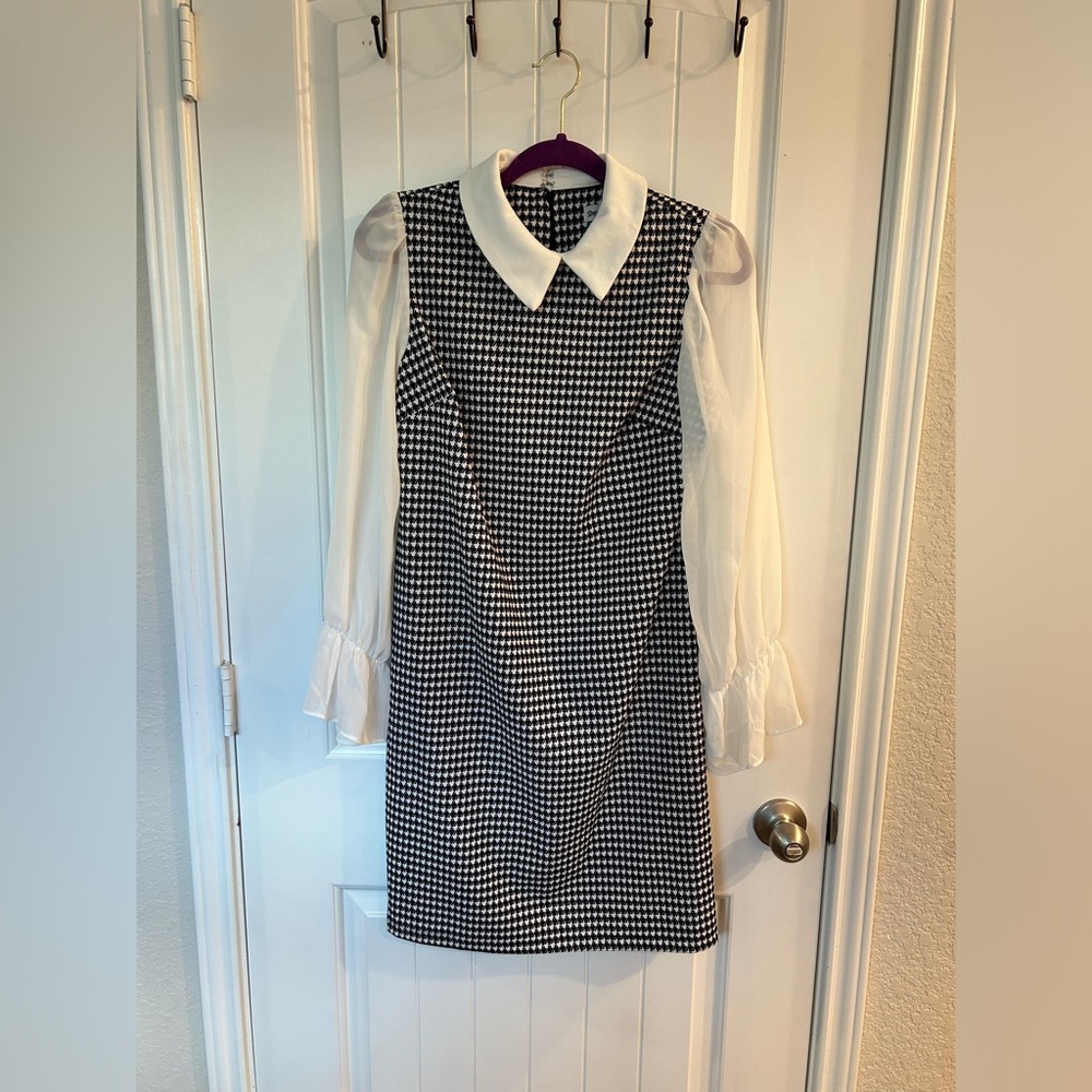 Shelby & Palmer Houndstooth Dress w/ Collar & Sleeves
